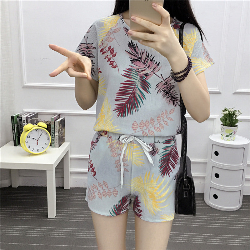 Chiffon letter print short-sleeved shorts casual two-piece 2019 new summer T-shirt suit fashion elegant women's clothing